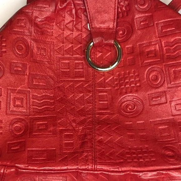 Gallery One Red Triangle Purse - Picture 4 of 4